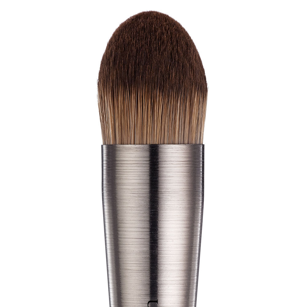 Pro Large Tapered Foundation Brush Urban Decay